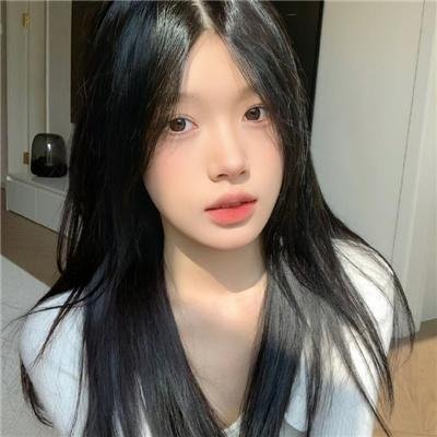 蒙面纱的男子